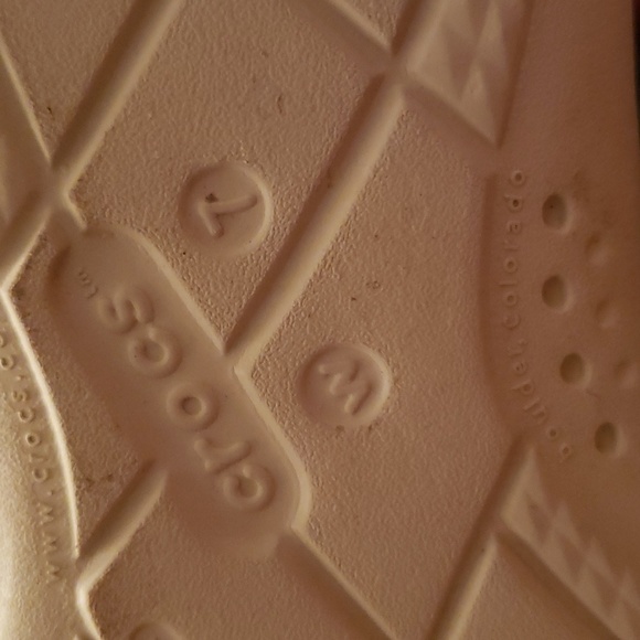 CROCS winter boots, size 7 - Picture 3 of 4